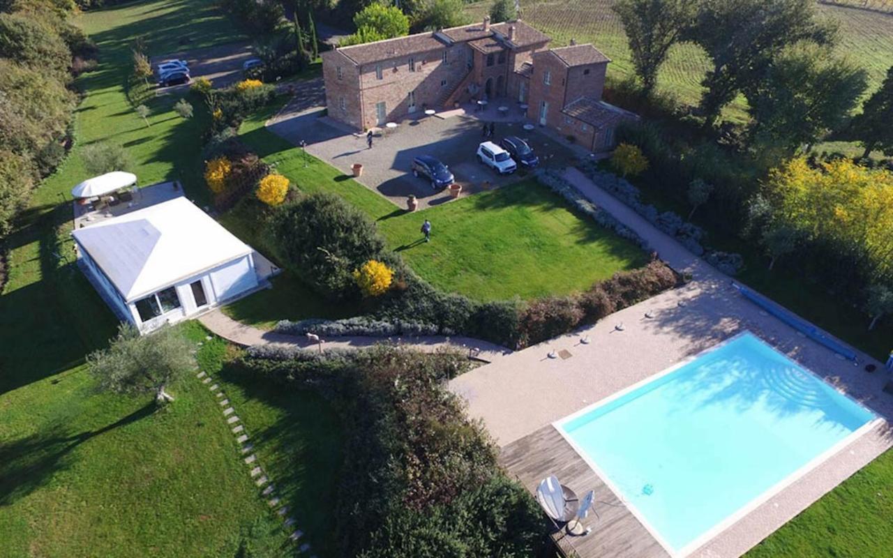 Casale Cardini Guest House Foiano Della Chiana Exterior photo