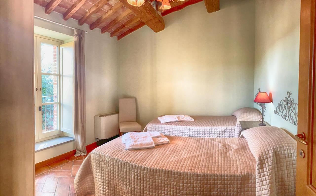 Casale Cardini Guest House Foiano Della Chiana Exterior photo