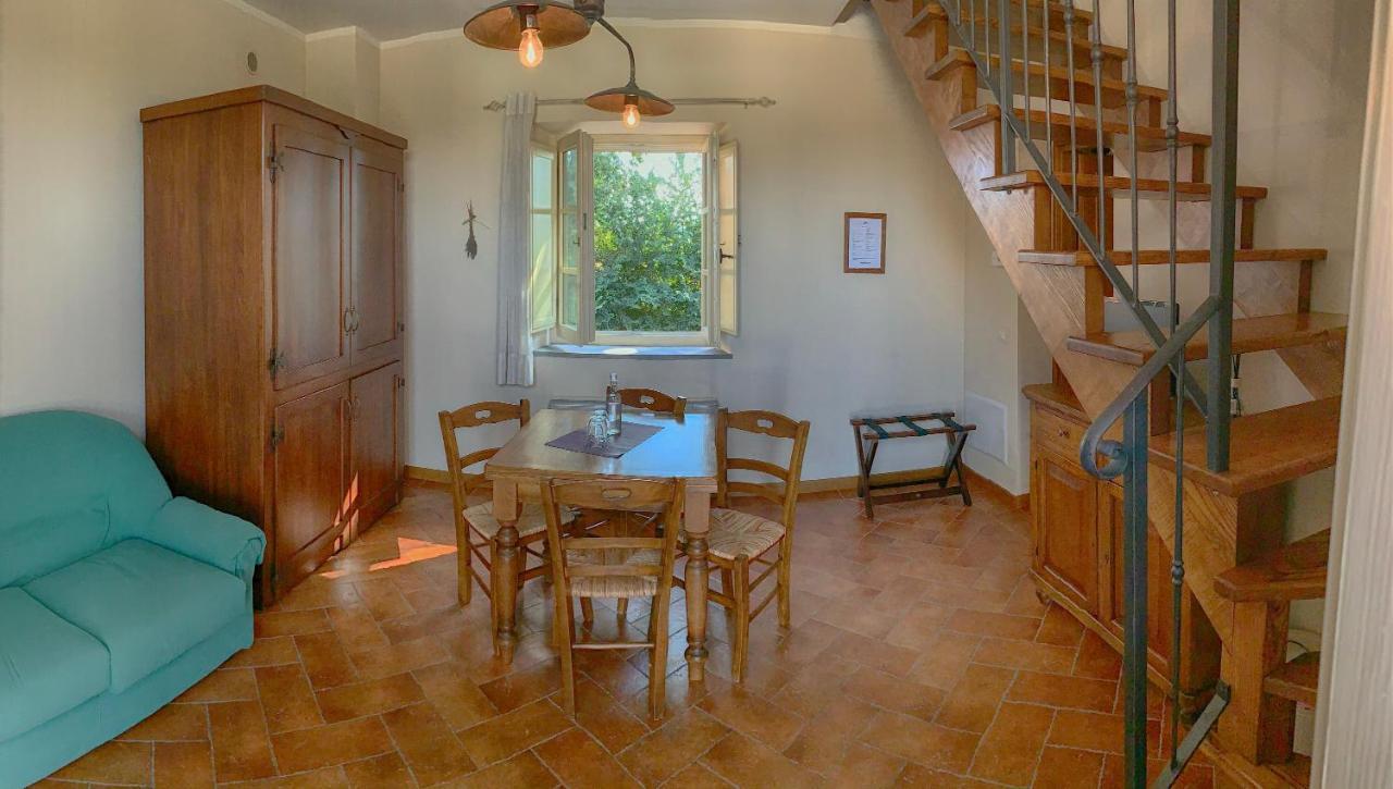 Casale Cardini Guest House Foiano Della Chiana Exterior photo